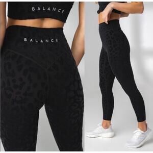 Balance Athletica Black Velvet Cheetah Leggings Size Small